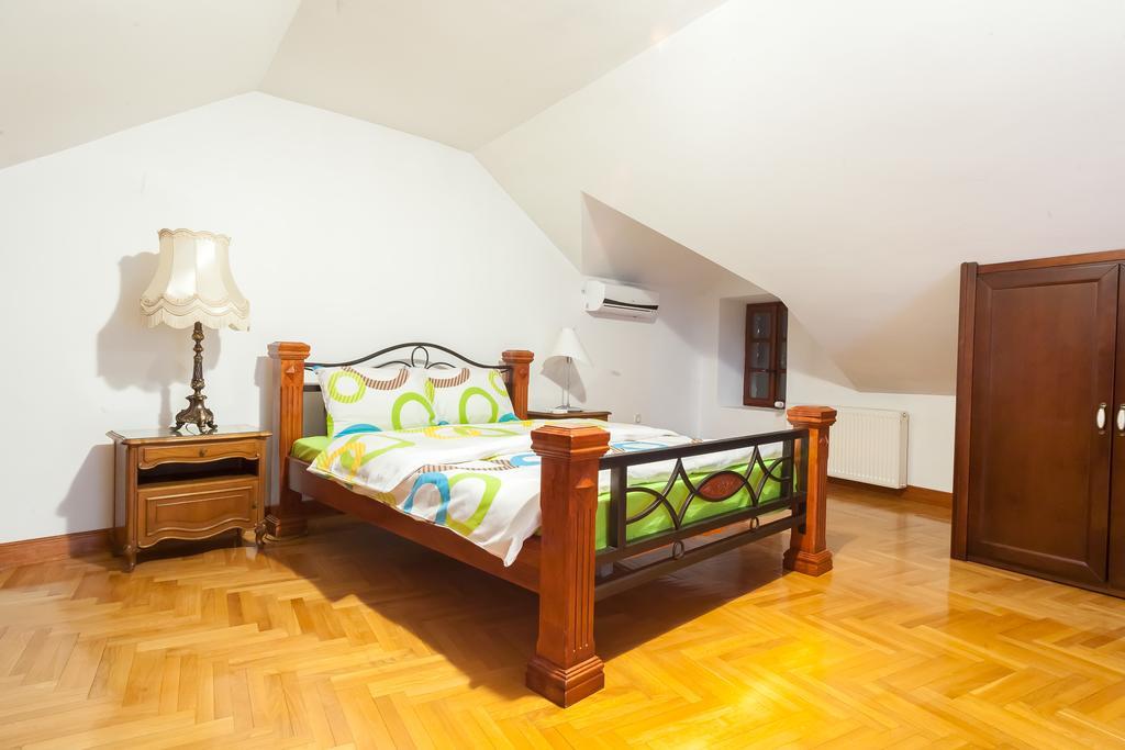 Villa & Apartments Perasto Exterior photo