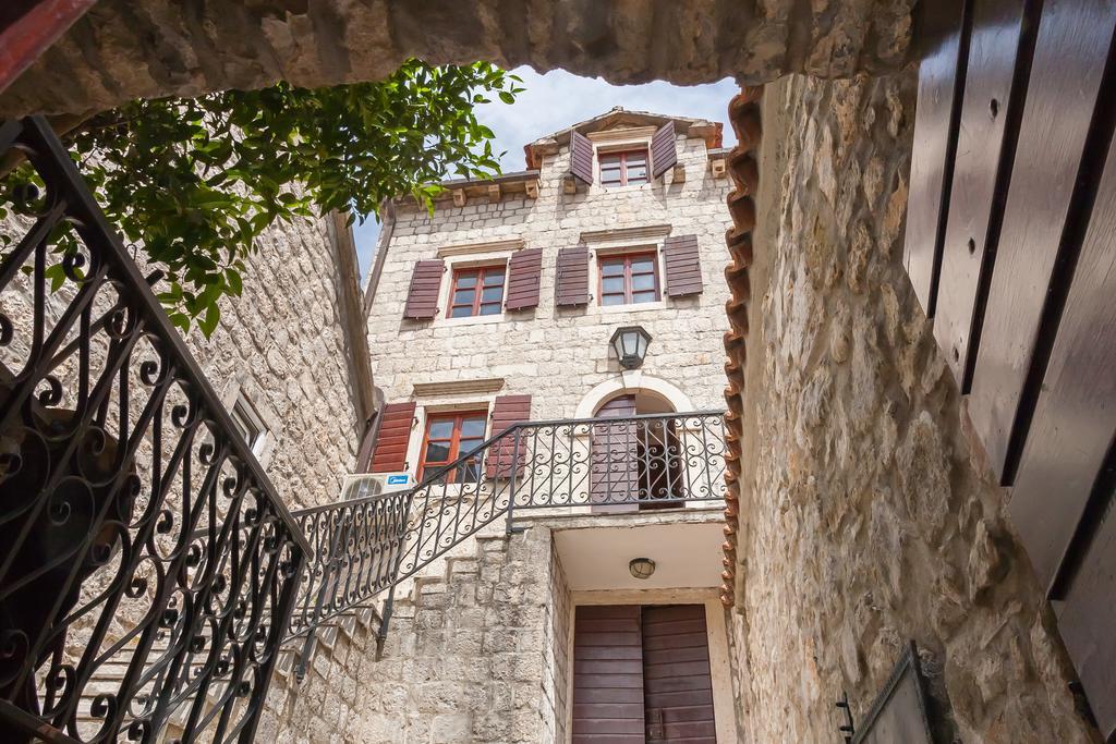 Villa & Apartments Perasto Exterior photo